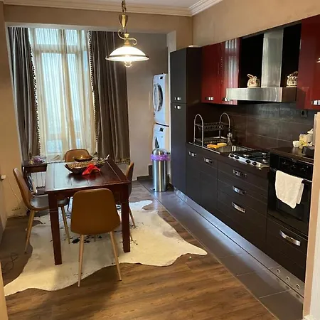 Apartment Luxe 2br With Jacuzzi Sofia
