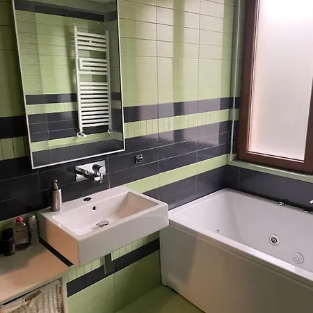 Luxe 2br With Jacuzzi