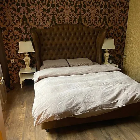 Luxe 2br With Jacuzzi * София